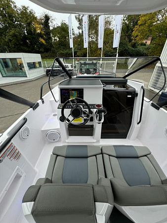 Катер Axopar 25 Cross-Top